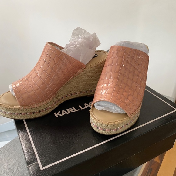 KARL LAGERGELD GORGEOUS  PINK CROCK WEDGES - Picture 3 of 6